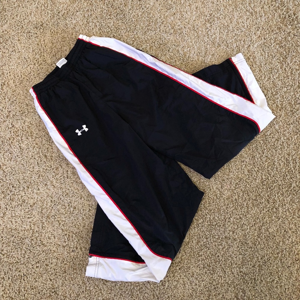 Boys Under Armour athletic pants size M